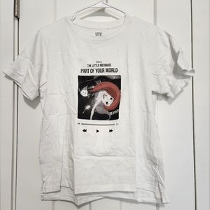 Uniqlo disney t shirt